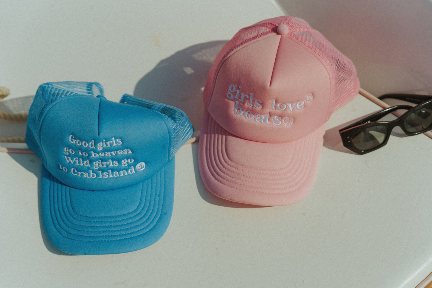 Wild Girls Go To Crab Island